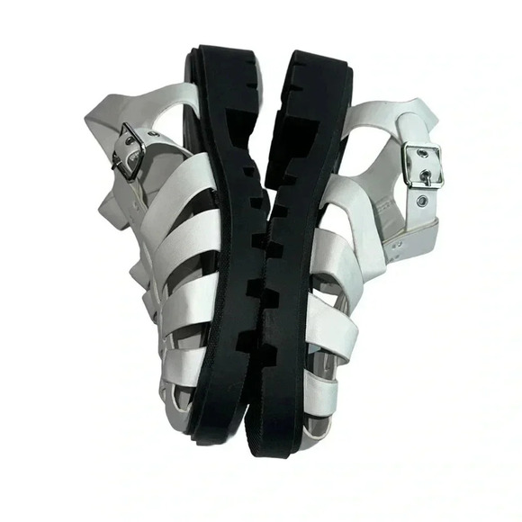 Steve Madden Off-White Fisherman Close To Sandal Girls Size 3 - Picture 5 of 8